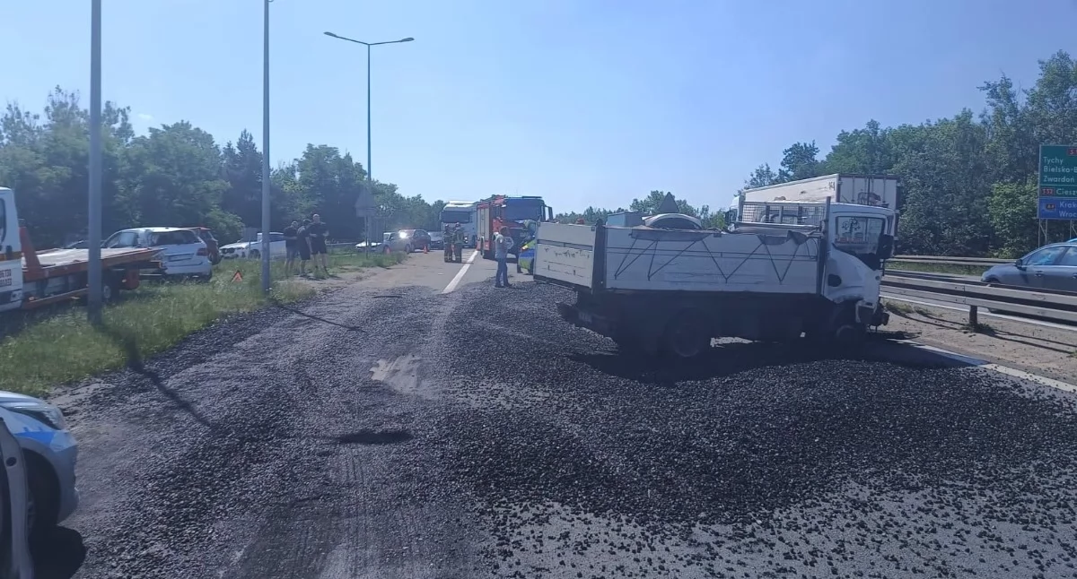 Zablokowana trasa S1 w Jaworznie. Fot. Policja Śląska