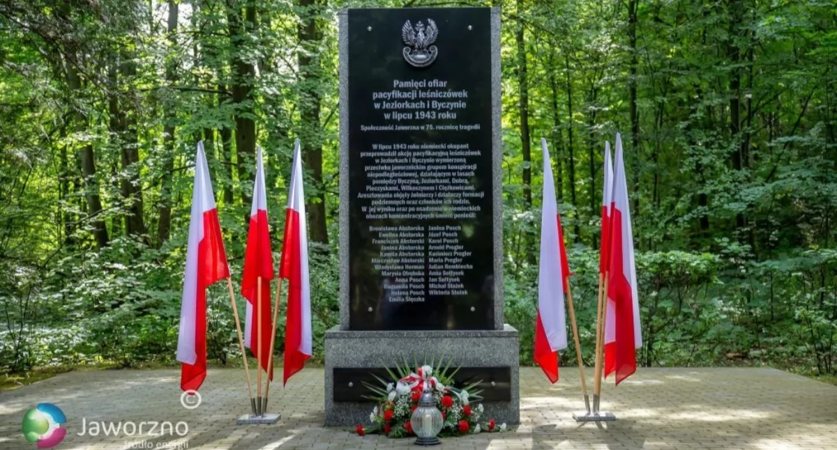 Życie miasta, Obchody rocznicy pacyfikacji leśniczówek Jeziorkach Byczynie - zdjęcie, fotografia