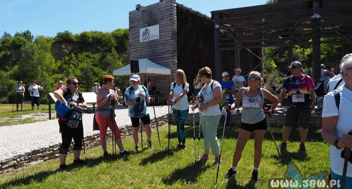 Życie miasta, Wakacyjny Nordic Walking lipca Sosiną - zdjęcie, fotografia