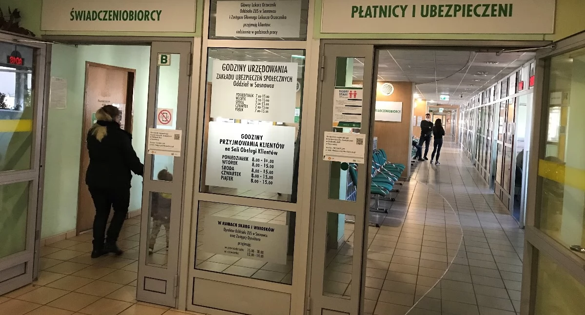 ZUS, Ponad tysięcy osób pobiera rentę socjalną przypomina zasadach - zdjęcie, fotografia