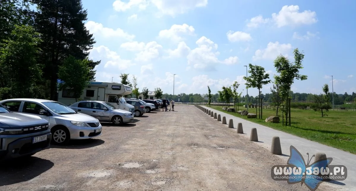 Parking nad Zalewem Sosina. Zdjęcie poglądowe. 