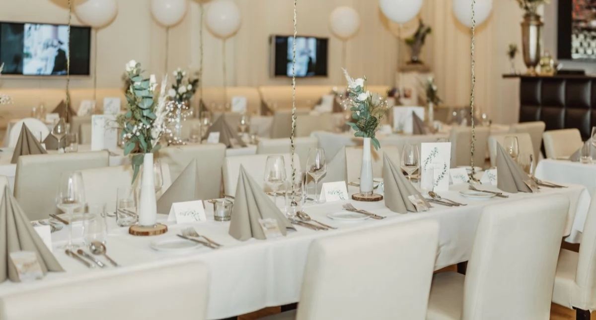 Informator / Materiały zewnętrzne , Gdzie zorganizować wyjątkowe przyjęcie komunijne restauracji - zdjęcie, fotografia