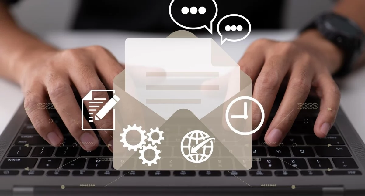 Informator / Materiały zewnętrzne , Automatyzacja powiadomień sklepie WooCommerce - zdjęcie, fotografia