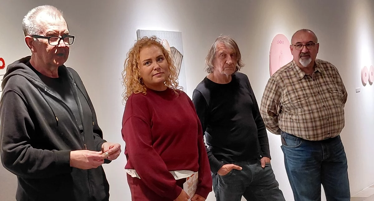 Kącik kulturalny, Kolekcja sztuki czasu Galerii Sektor - zdjęcie, fotografia