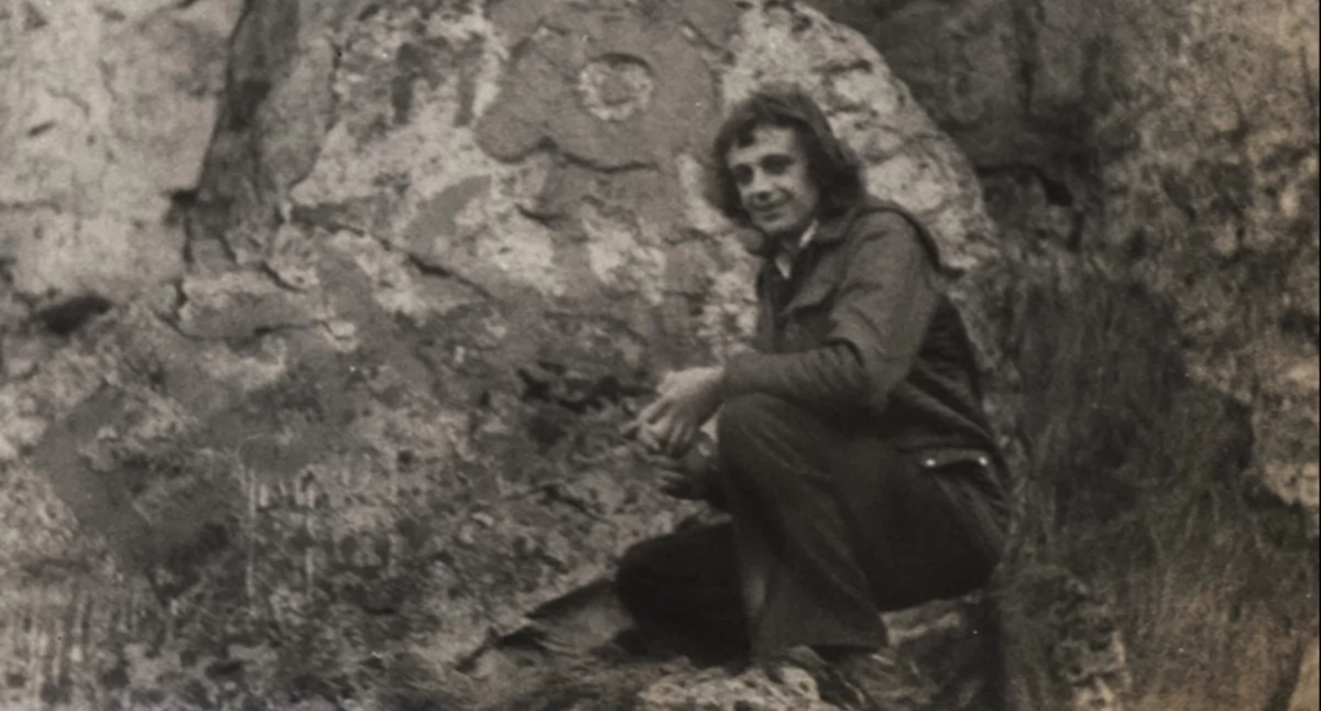 U stóp Skałki, na zdjęciu Marek Dziadek, lata 70. XX wieku (ze zbiorów autora)