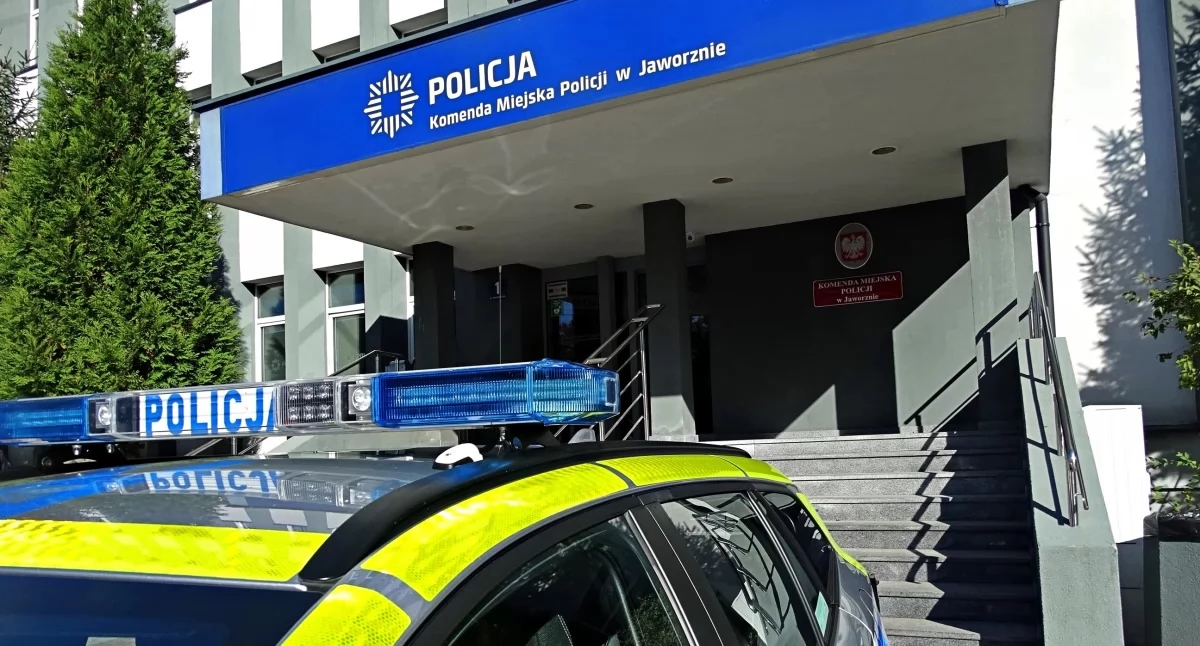 Życie miasta, Policja szuka świadków wypadku Krakowskiej Jaworznie - zdjęcie, fotografia