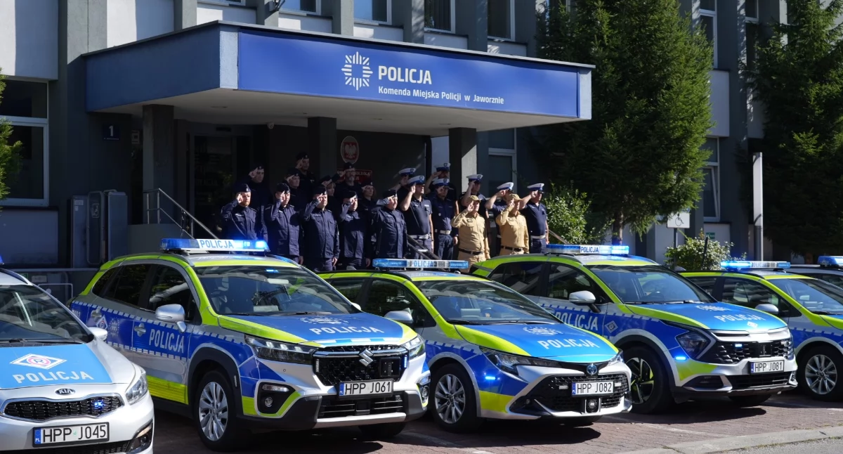 Komunikaty Policja, Służby Jaworznie oddały hołd zmarłemu policjantowi - zdjęcie, fotografia