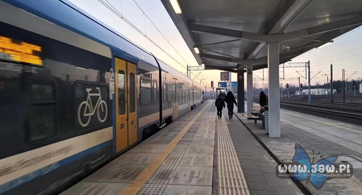 Transport, Zmiany kolei grudnia Pojawi przewoźnik drugi ogranicza kursy - zdjęcie, fotografia