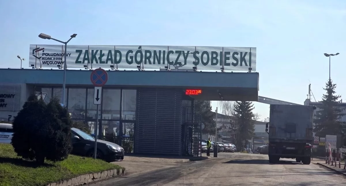 Przemysł, Związkowcy kopalni domagają dodatkowej premii pracowników - zdjęcie, fotografia
