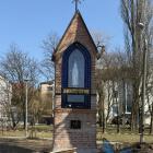 Pracę budowalne na skwerze przed kapliczką gietrzwałdzką