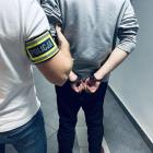 Włamali się do 5 samochodów - aresztowała ich Policja