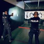 Trening strzelecki w Komendzie Miejskiej Policji w Jaworznie 
Fot. KMP Jaworzno