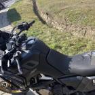 Wypadek drogowy na ulicy Chełmońskiego w Jaworznie. Motocyklista trafił do szpitala