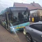 Kolizja autobusu z samochodem w Byczynie