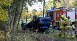 Dachowanie samochodu na DK 79 w Jaworznie