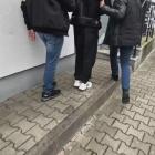 Obywatel Ukrainy chciał przekupić policjantów. Zostanie deportowany z Polski. Fot. KMP...