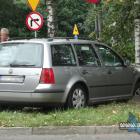 Zderzenie dwóch samochodów przy Parku Lotników.