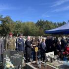 Uroczystość odsłonięcia odnowionego grobu Karola Pniaka
