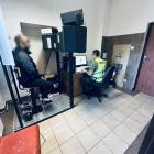 Włamali się do 5 samochodów - aresztowała ich Policja