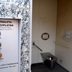 szalet miejski zdewastowany (4)