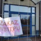 Hala sportowa MCKiS na Osiedlu Stałym w Jaworznie pozostaje zamknięta. Czeka ją remont....