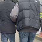 Policjanci odzyskali skradzioną puszkę z pieniędzmi. Fot. KMP Jaworzno