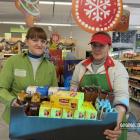 Delikatesy Centrum w Jaworzanie wspierają wolontariuszy WOŚP