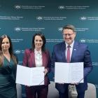 Uroczyste podpisanie umowy na termomodernizację budynku OSP w Goleszowie