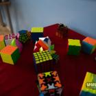 Druga edycja Miejskiego Turnieju Układania Kostki Rubika na czas w Jaworznie. Fot....