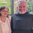  Bożena Szwajcowska (Wspólnota San Damiano) i ojciec Andrzej Zając