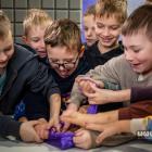 Przedszkolaki z Przedszkola Miejskiego nr 10 z grupy Pszczółki w odwiedzinach w redkacji