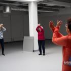 Cotygodniowe ćwiczenia Tai Chi w klubie To i Owo w Jaworznie. Fot. Julia Lizończyk