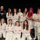 rząd dolny: Julia, Emilia, Olga, Laura, rząd środkowy: Marysia, Mateusz, Agata, Aniela,...