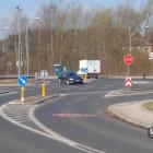 ul. adm. Andrzeja Karwety w Jaworznie - droga jednojezdniowa dwukierunkowa 