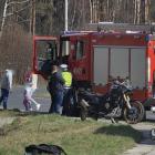 Wypadek drogowy na ulicy Chełmońskiego w Jaworznie. Motocyklista trafił do...