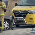  Kolizja dwóch aut na skrzyżowaniu ulic Radwańskich i Reja