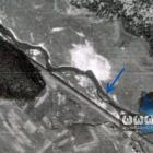 Zdjęcie lotnicze długoszyńskiego odcinka Białej Przemszy z roku 1945. Zaznaczone wyspa...