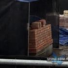 Budują kapliczkę gietrzwałdzką – rozpoczęło się układanie cegły