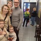 Mama Ania, tato Tomek, Szymon, Nela i Tymon.