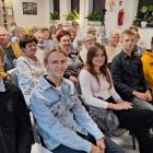 Klub To i Owo - koncert wrześniowy, młodzież z 2 LO i klubowicze  