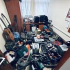 Włamali się do 5 samochodów - aresztowała ich Policja