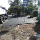 Asfaltowanie podłoża przystanku autobusowego