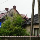 Zawalony dach domu przy ul. Towarowej w Jaworznie