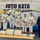 Satori Jaworzno z medalami turniejach judo. Fot. Klub Sportów Walki „Satori” Jaworzno