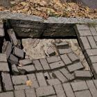 Zapadnięty chodnik na ulicy Gwarków
Fot. Tomasz Sędor