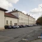 Budynek dworca na stacji PKP Jaworzno Szczakowa jest zamknięty od wielu lat. Nie ma...