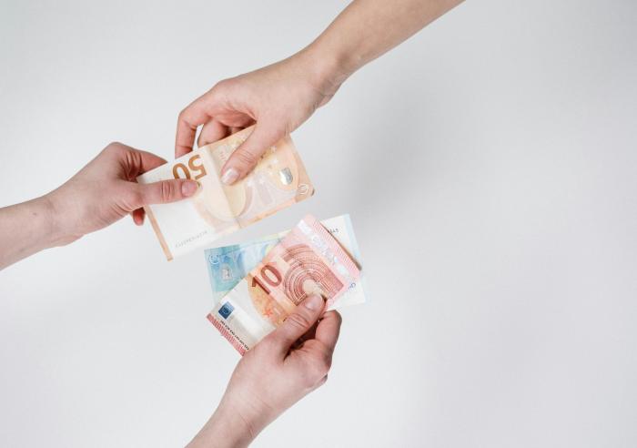 Pieniądz papierowy pełniący funkcję środka płatniczego