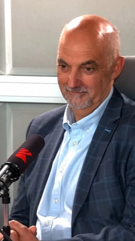 Prezydent Jaworzna o kluczowych wyzwaniach miasta. Fabryka aut elektrycznych, fuzja szpitali i obrona cywilna