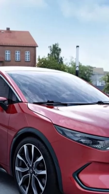 Ile powinien kosztować polski elektryk z Jaworzna? Eksperci wskazują konkretną cenę