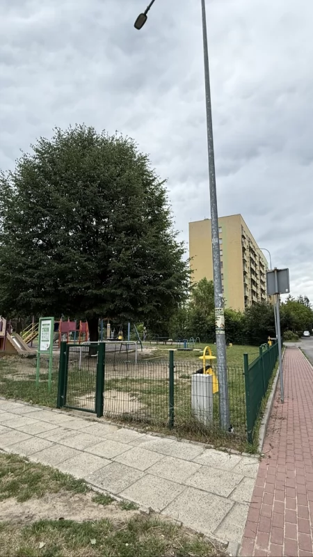 Ponad 80 nowych miejsc parkingowych na Podłężu. Jest wniosek o budowę parkingu